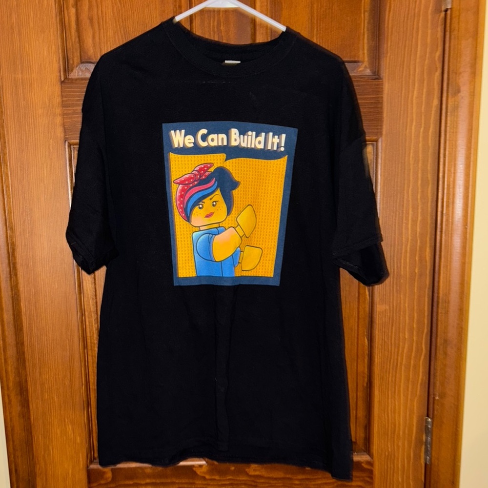 Gildan Black and Yellow Lego Short Sleeve Tee